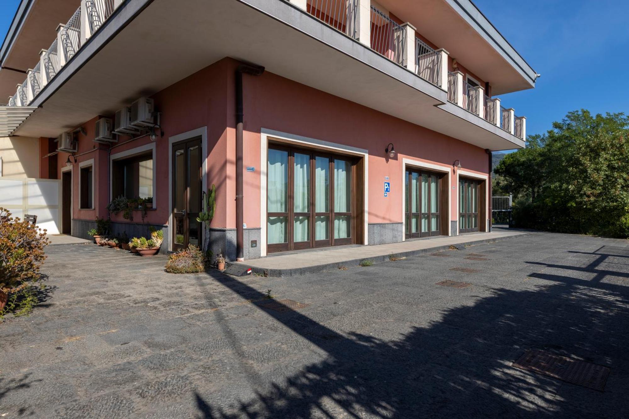 Villa Vulcano, Tra L'Etna E Il Mare Zafferana Etnea Exteriör bild